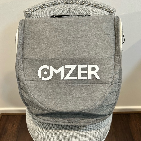 Omzer Gray Baby Travel Bassinet - Picture 3 of 11